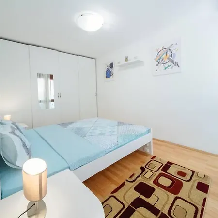Apartment Urban And Peaceful Center *