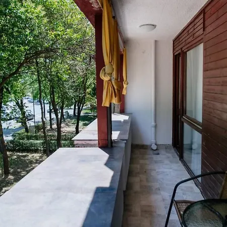Urban And Peaceful Center Apartman Podgorica
